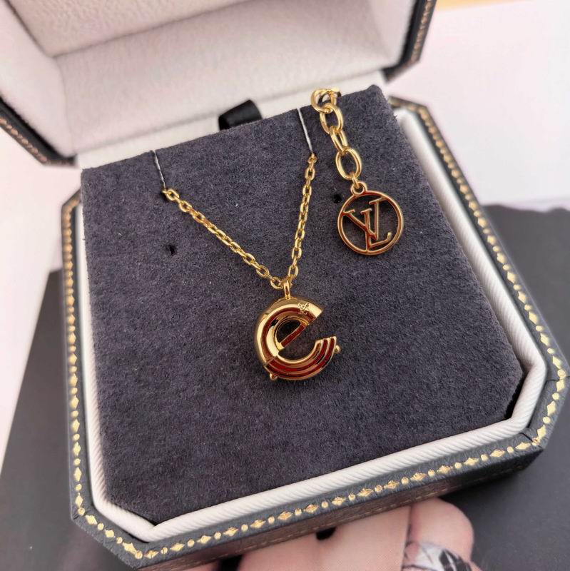 LV Necklace 11yxx74